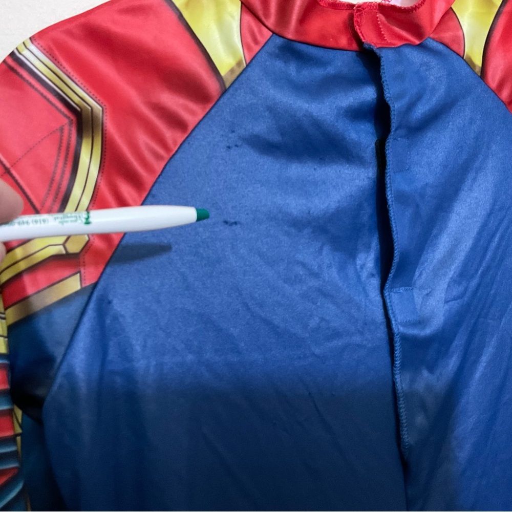 Captain Marvel Hero ~ Costume Halloween ~ 12/14 Role Play with Light Up Star! - Picture 6 of 16